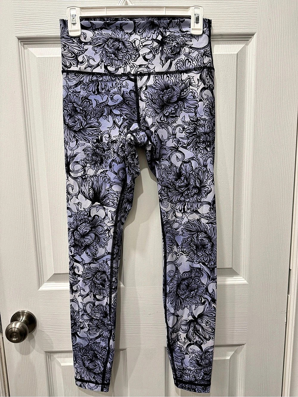 Lululemon Floral Leggings Size 8